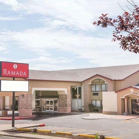 Ramada By Wyndham Albuquerque East Hotell Eksteriør bilde