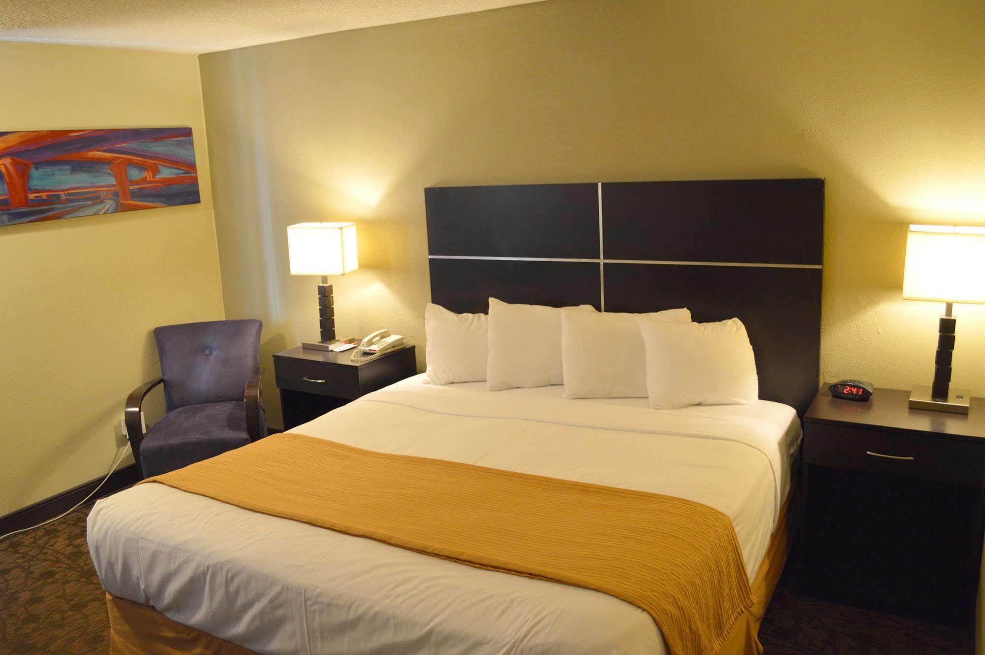 Ramada By Wyndham Albuquerque East Hotell Eksteriør bilde