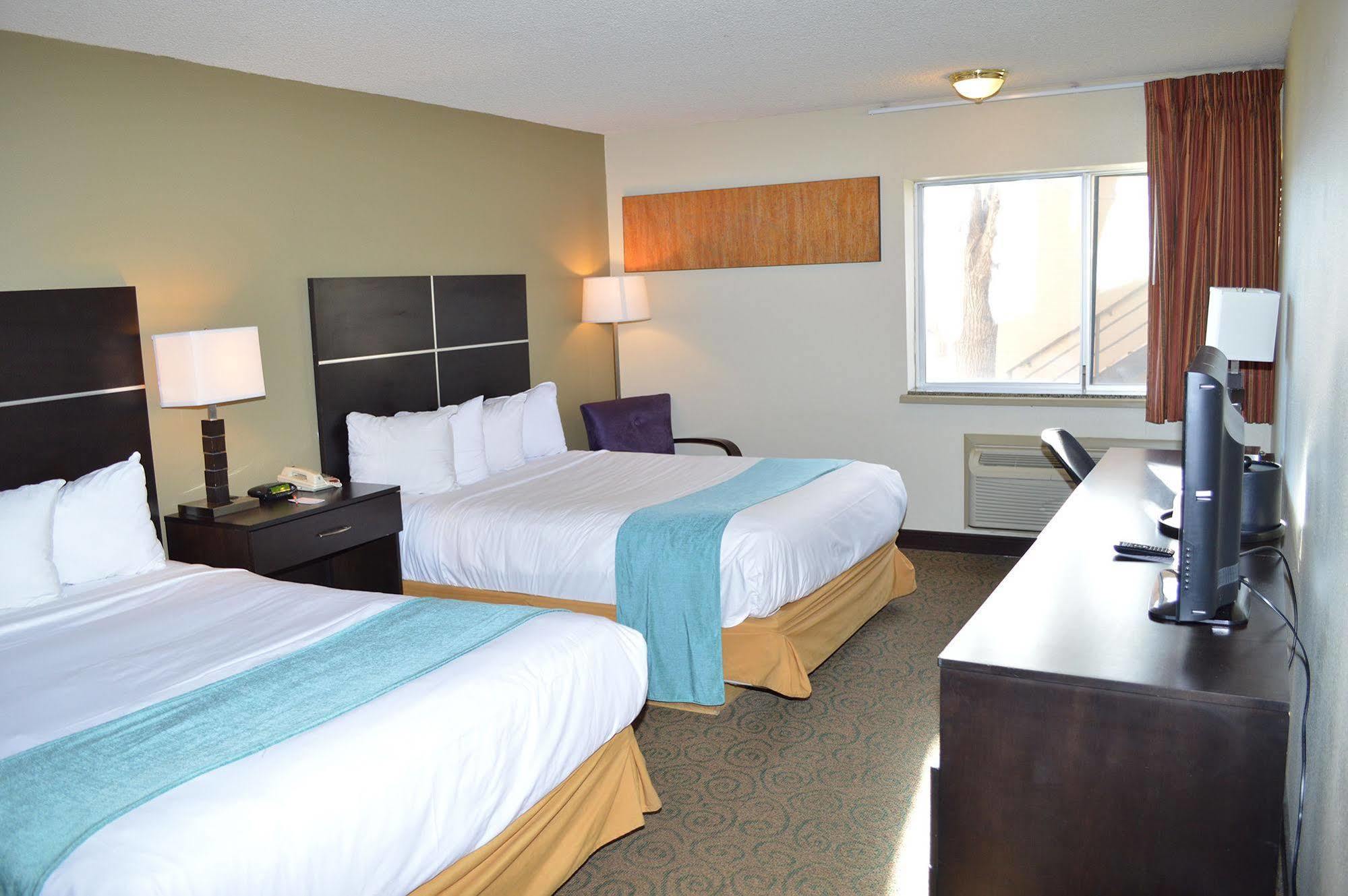 Ramada By Wyndham Albuquerque East Hotell Eksteriør bilde